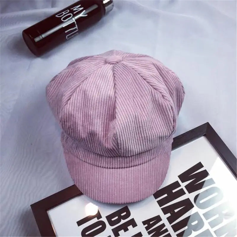 Casquette velours octogonale intemporelle sophistiquée