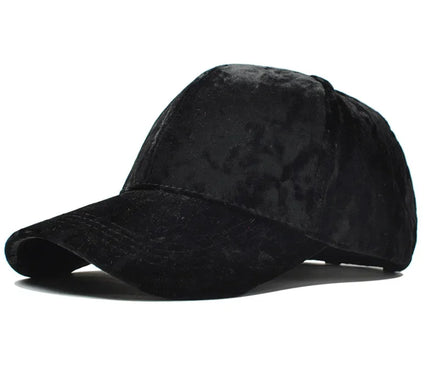 Casquette velours soie noir joyeuse créative