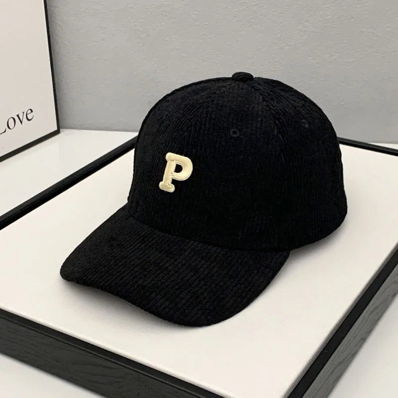 Casquette velours lisse élégante noir