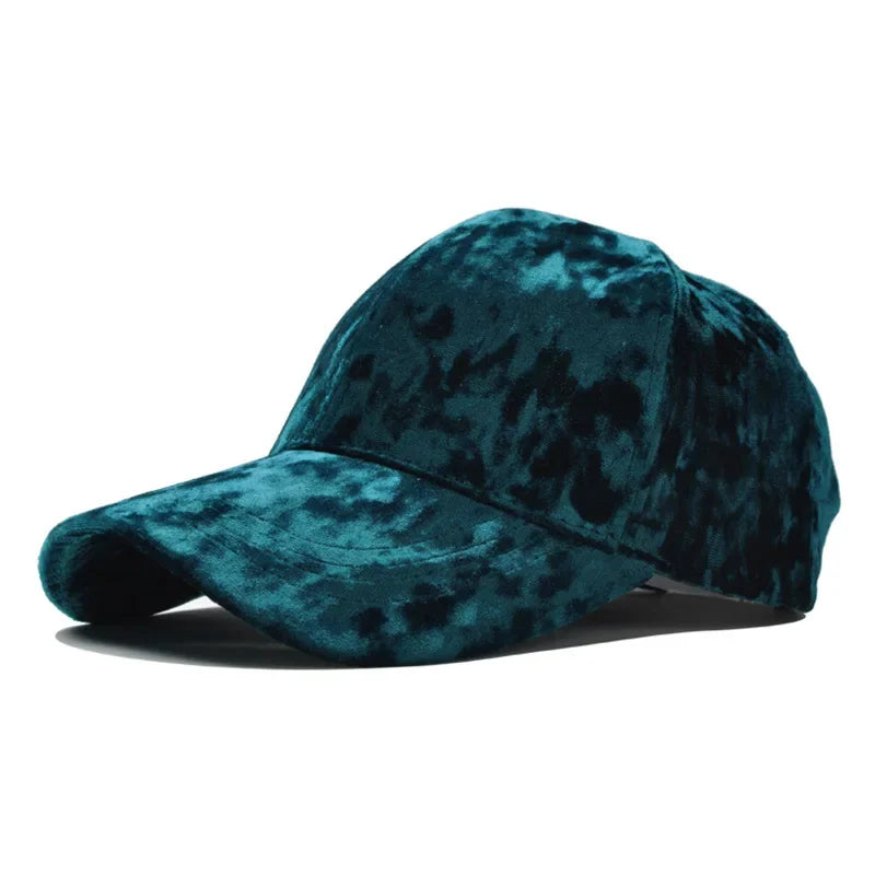 Casquette velours soie vert veloutée excentrique