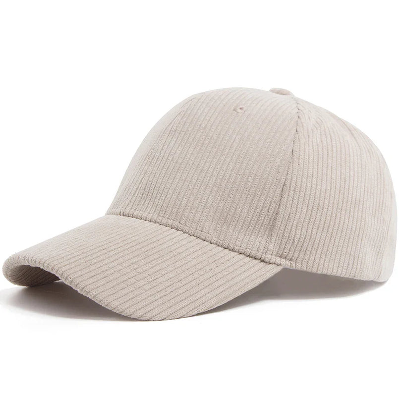 Casquette velours satinée malicieuse sophistiquée
