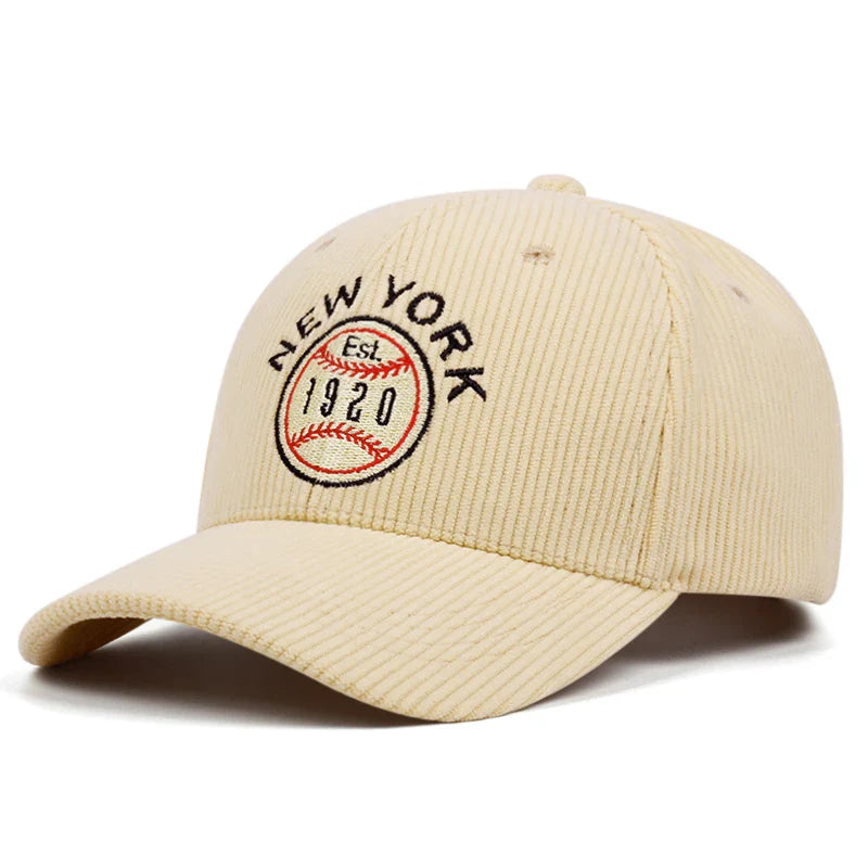 Casquette velours embroidered minimaliste douce